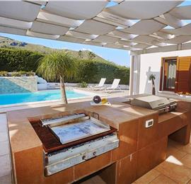 3 bedroom villa with pool and sea views near Scopello, sleeps 6